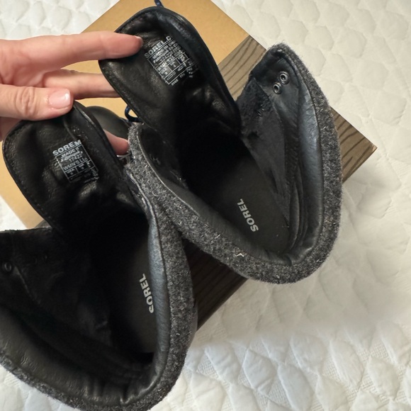 Sorel Boots - Picture 6 of 7